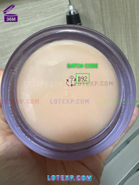 Clinique Batch Code Checker 5 Clinique Smart Clinical Repair serum, checking its lot number with Lotexp tool.
